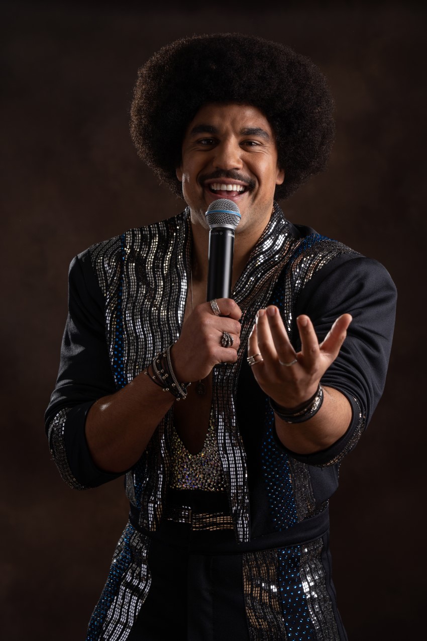 Singing All night long with as Lionel Richie
